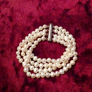 Mikimoto pearl Bracelet